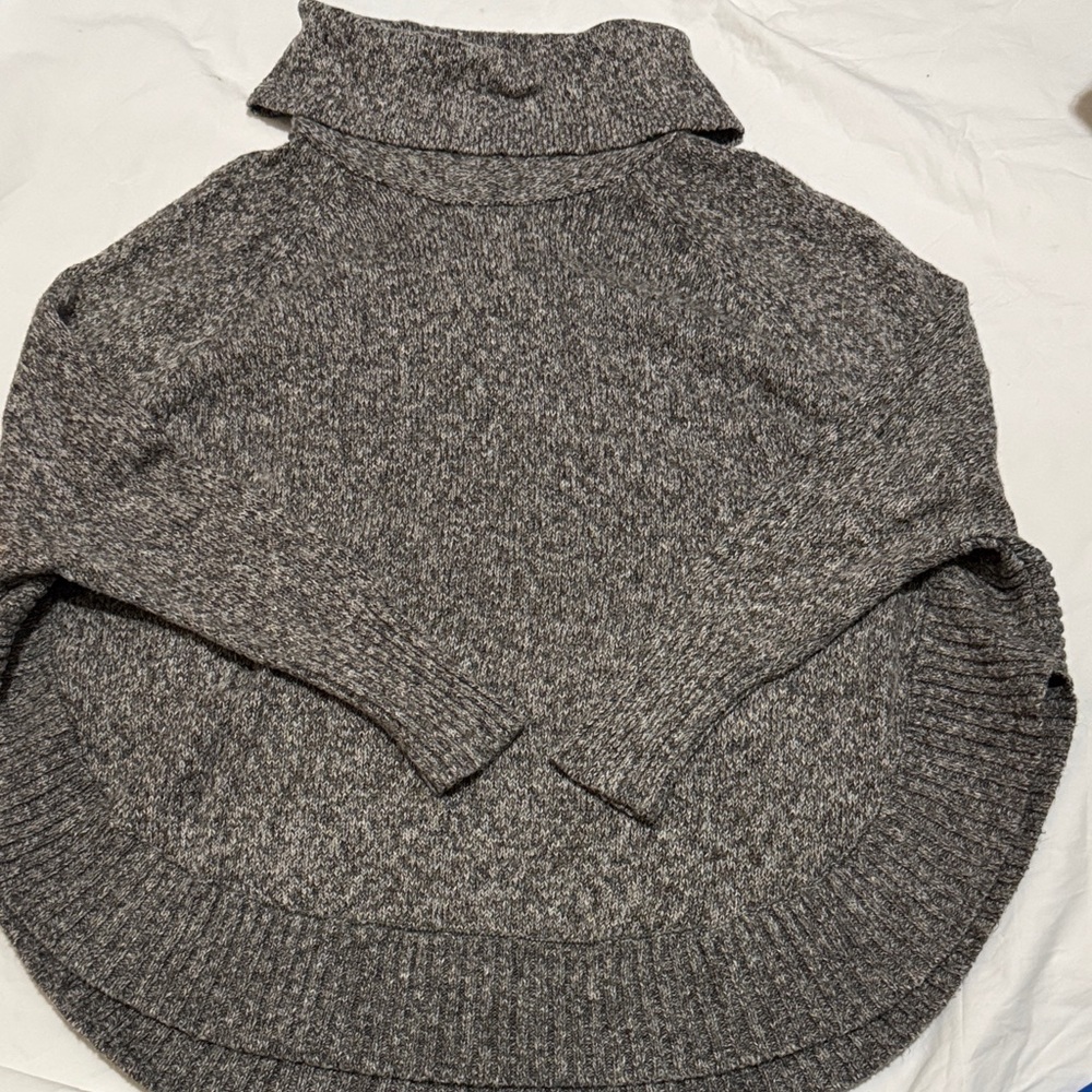 💚Leo & Nicole Charcoal Cowl Neck Pullover Sweater